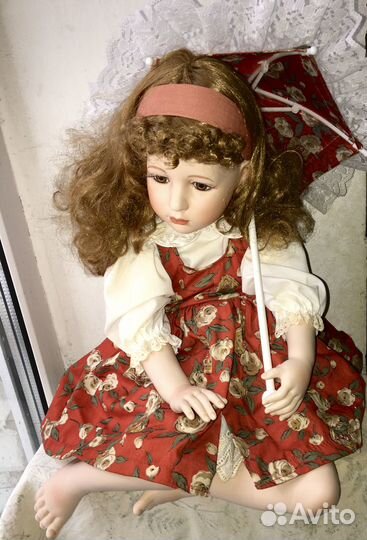 Кукла Karen с зонтиком от Gloria Livy