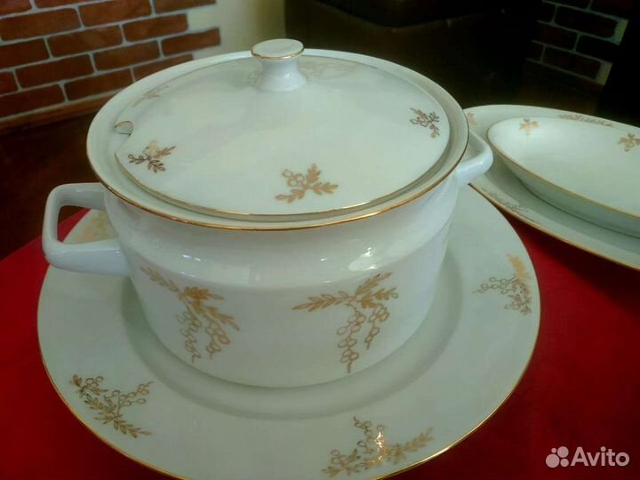 Новый столовый сервиз 34 предмета