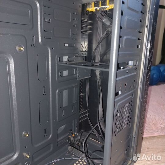 Корпус с блоком питания для пк