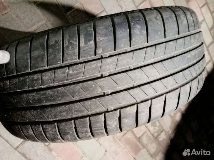 Bridgestone Turanza T005 215/60 R16 95V