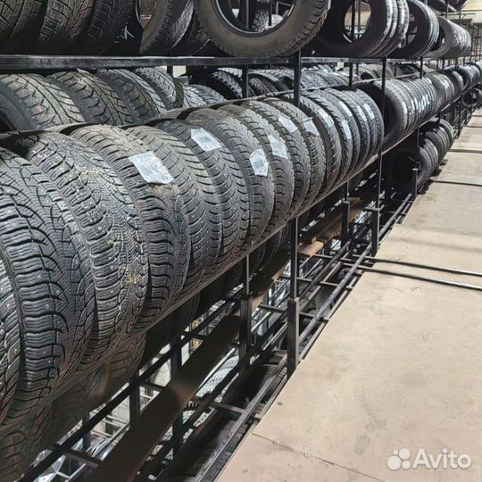 Nokian Tyres Hakkapeliitta R2 SUV 235/55 R18 104H