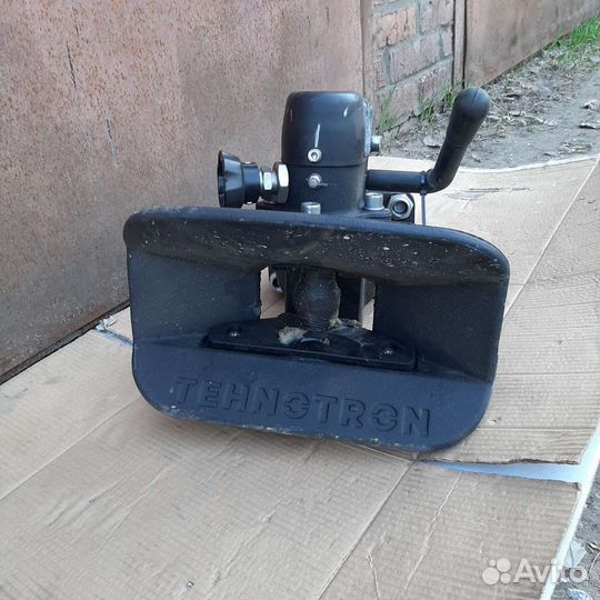 Фаркоп тсу Tehnotron 21-324 (22тн.)