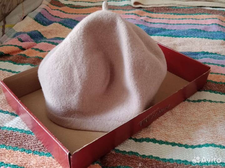 Пончо, шарфы, шапки