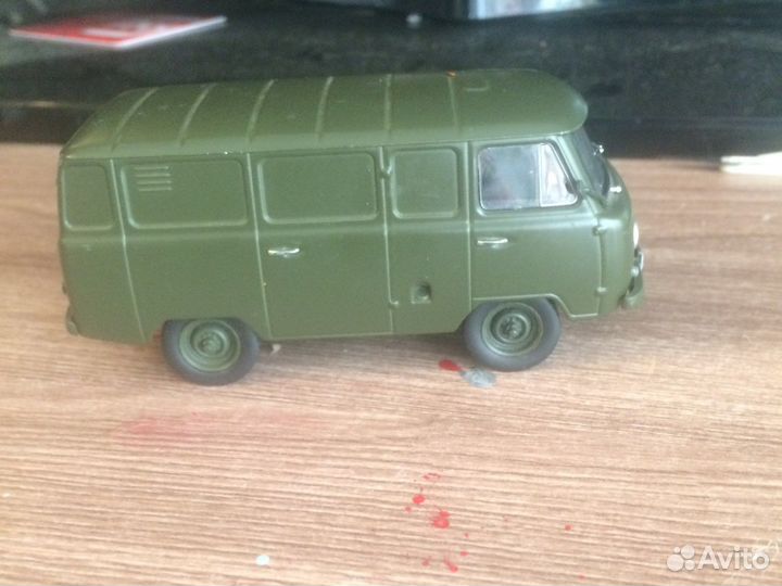 Модель автомобиля УАЗ 451м 1/43