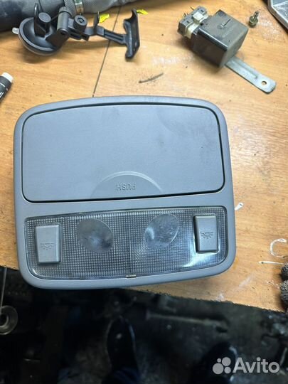 Плафон салона с очечником Hyundai Matrix