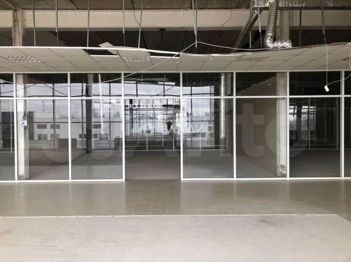 Сдам торговое помещение, 2130 м²