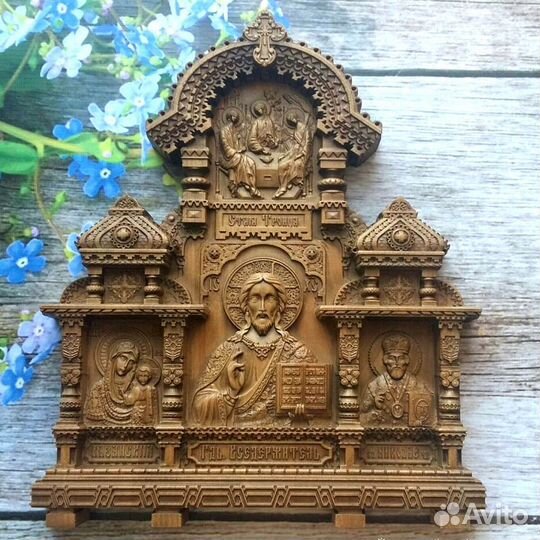 Домашний иконостас резной из массива дуба