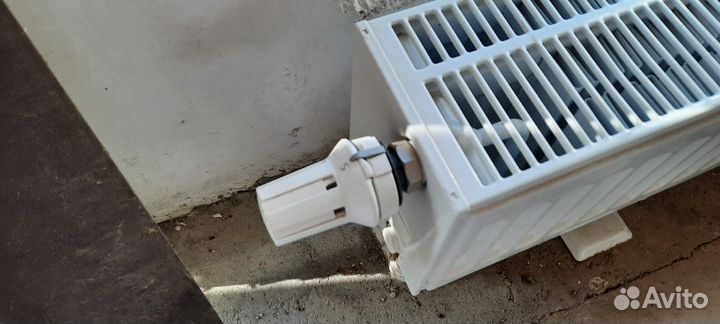 Продаю радиатор напольный