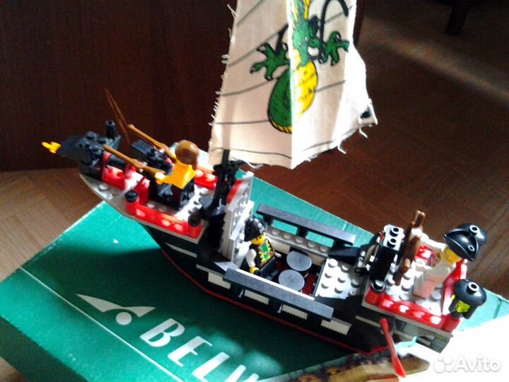 Пиратский корабль