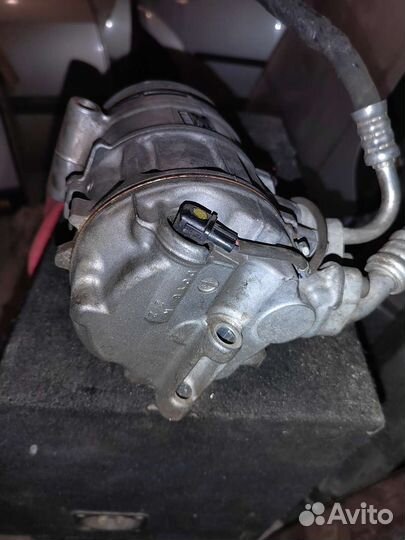 Компрессор кондиционера Mercedes A0008301401