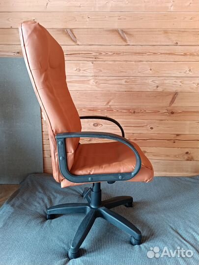 Кресло руководителя экокожа