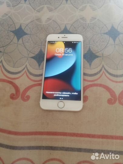 Телефон iPhone 6s