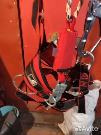 Привязь страховочная