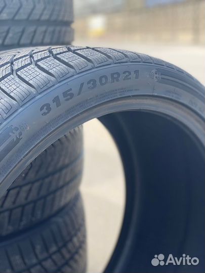 Gripmax SureGrip Pro Winter 275/35 R21 и 315/30 R21 103V