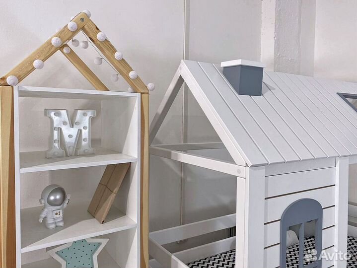 Кровать домик