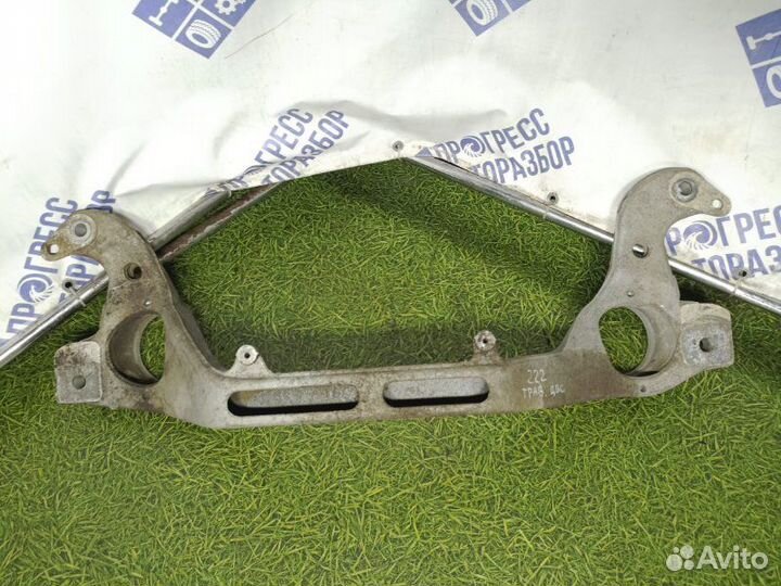 Траверса Volkswagen Touareg кроссовер 3.2 BMV 2004