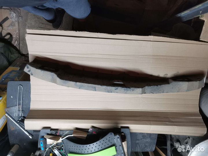 Усилитель заднего бампера kalina