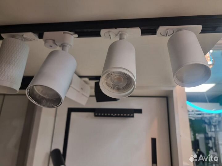 Трековые светильники черные/белые 10Вт, 20Вт, 30Вт