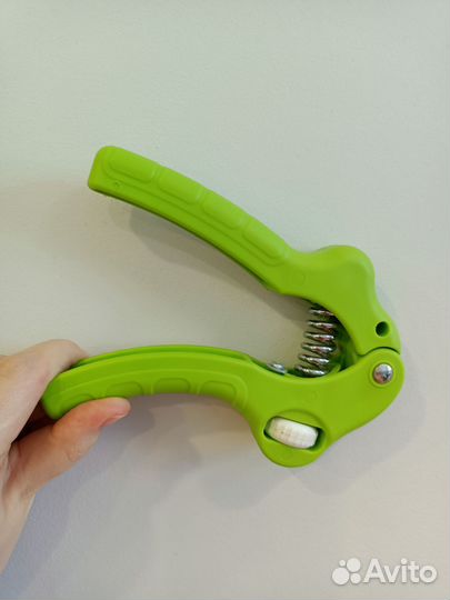 Эспандер кистевой torneo