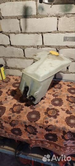 Бачок омывателя mazda 6 gg