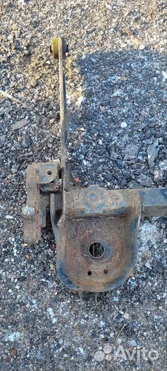 Задняя балка Рено Трафик 2