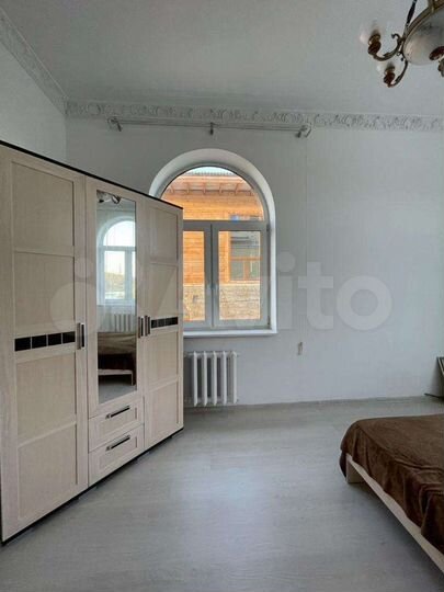 Дом 357 м² на участке 4 сот.