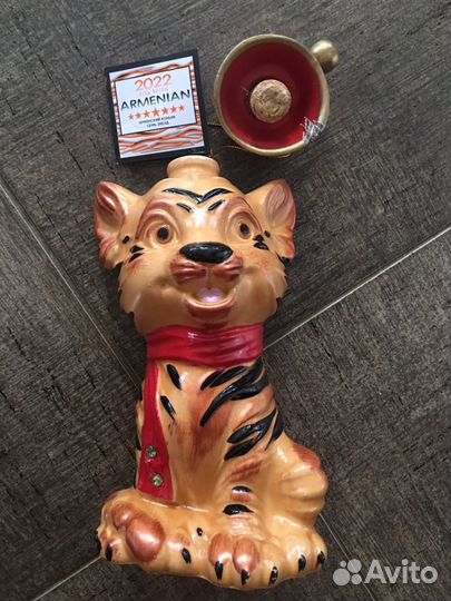 Бутылка керамика Тигр 2022 0,5л