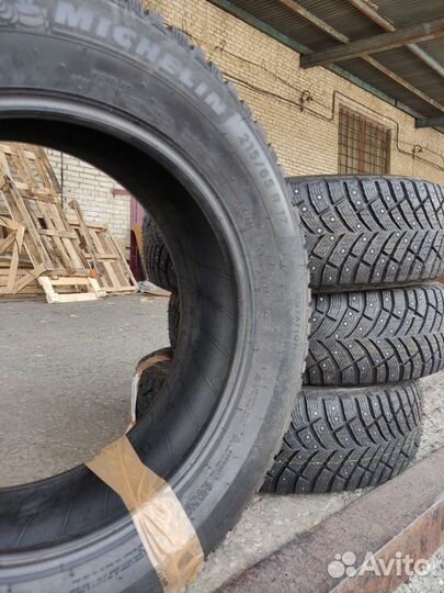 Michelin X-Ice North 4 215/65 R17 103
