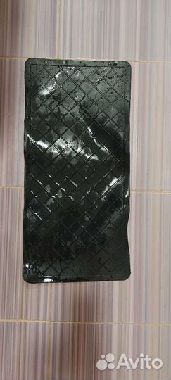 Автомобильные коврики универсальные