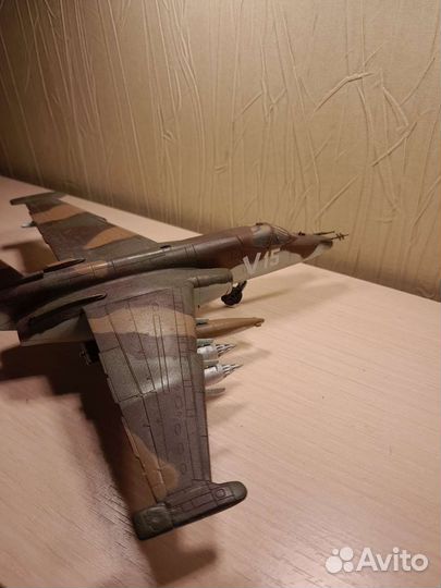 Сборная модель самолета Су-25