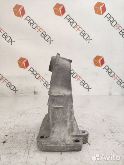 Кронштейн двигателя Mercedes S-Class W220 M112