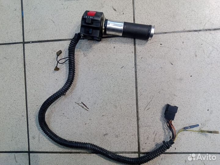 Пульт руля правый Suzuki GSX-R 1100P 1992