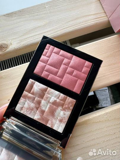 Люксовая косметика и парфюм