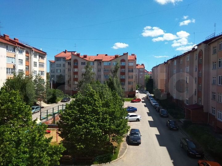 3-к. квартира, 96 м², 3/5 эт.