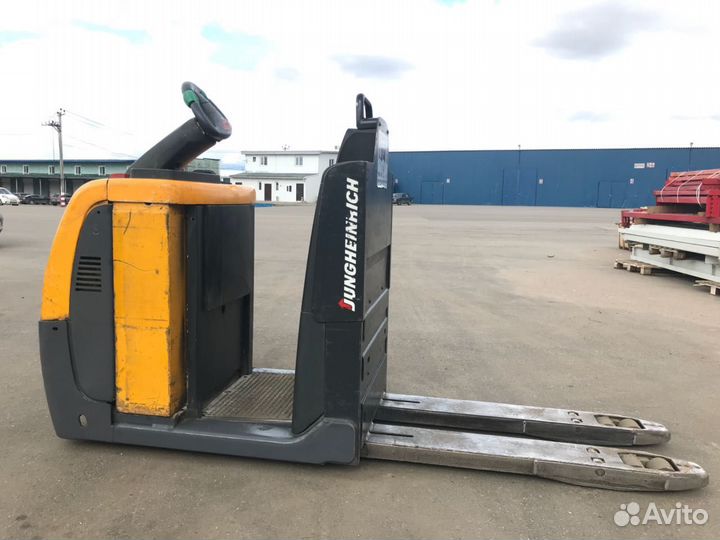 Электротележка jungheinrich ECE 220(б/у)