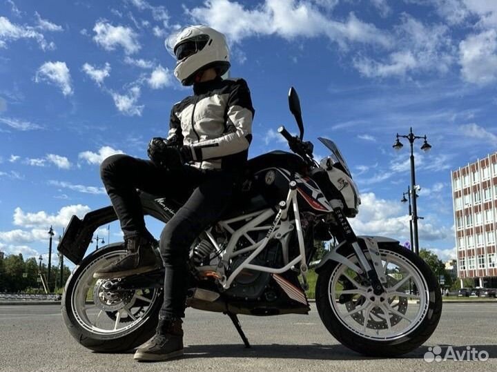 KTM 390 Duke