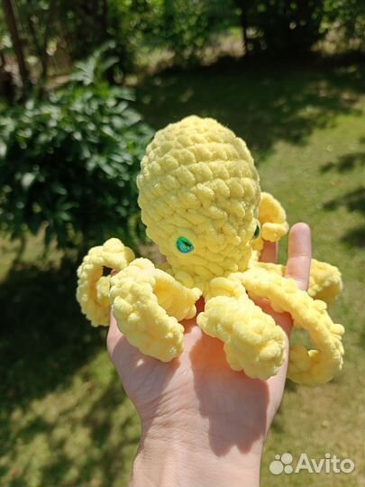 Вязаный осьминог