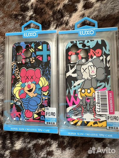 Чехол на iPhone 13 про цена за оба)