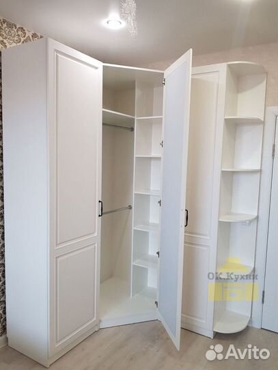 Распашной шкаф