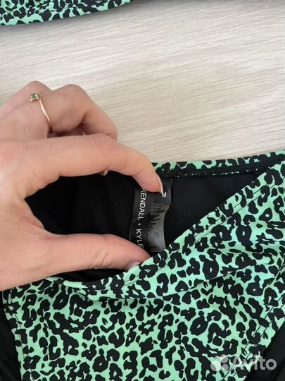 Купальник S с чашечками