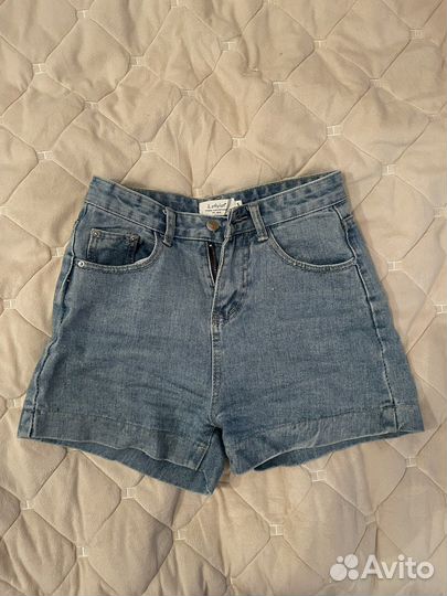 Джинсовые шорты