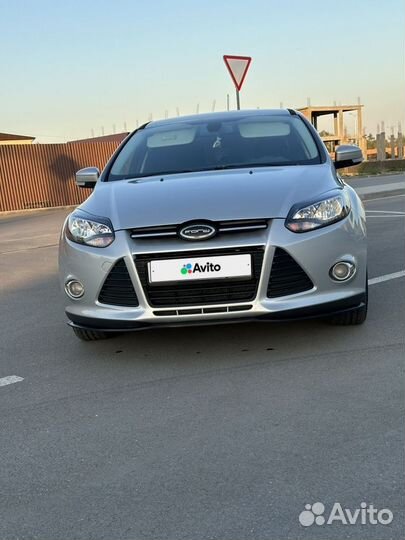 Ford Focus 2.0 AMT, 2012, битый, 200 000 км