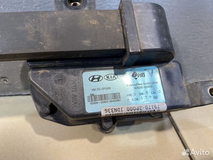 Датчик SRS Kia Sorento 2 XM