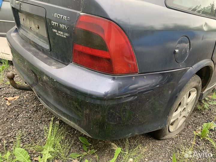 Задний бампер Opel Vectra B хэтчбек