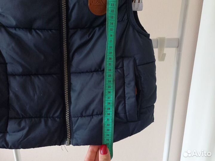 Стильная жилетка HM