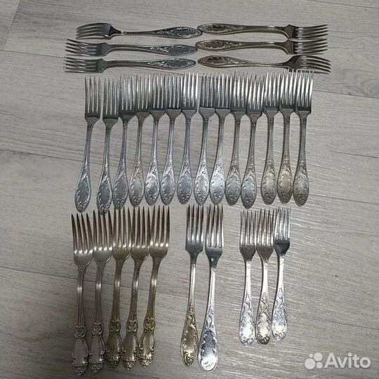 Ложки вилки ножи мельхиоровые и из нержавейки