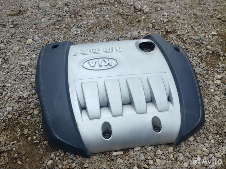 Декоративная крышка двигателя Kia Spectra 1