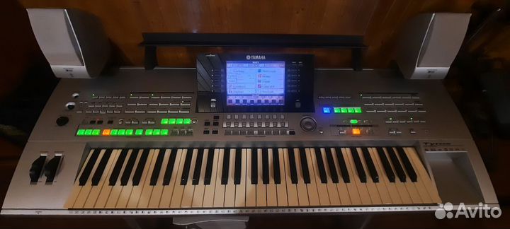 Синтезатор Yamaha Tyros 1
