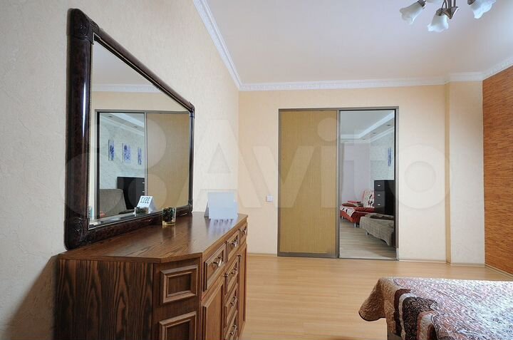 2-к. квартира, 60 м², 2/10 эт.