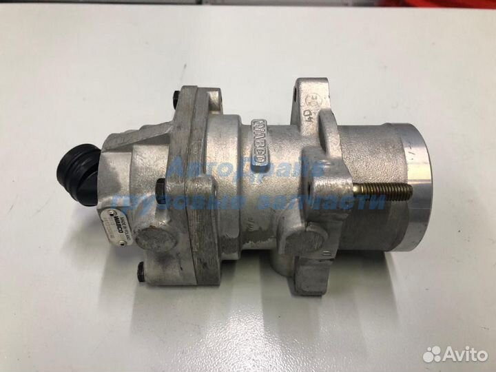 Кран главный тормозной автобусов Ман Неоплан